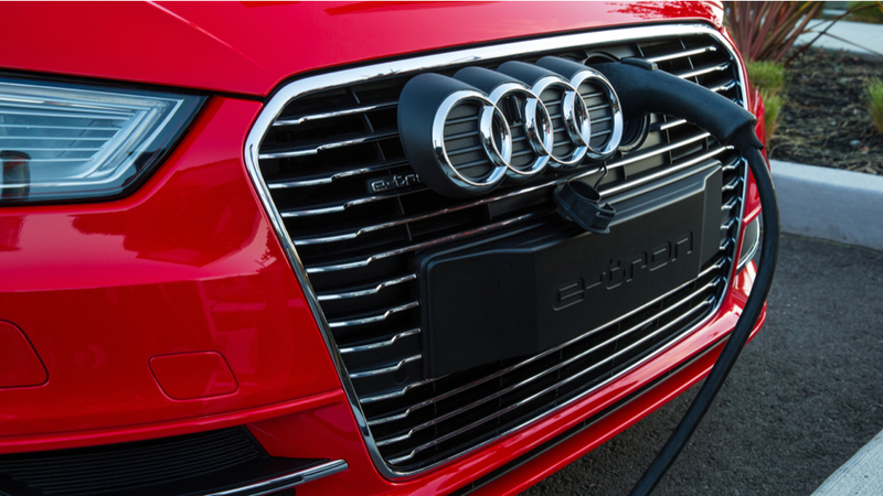 Illustration for article titled The 2016 Audi A3 Sportback E-Tron Is A Fun Hybrid Oddball, But Who's Going To Buy One?